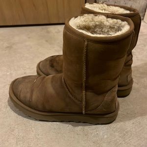 UGG boot size 6